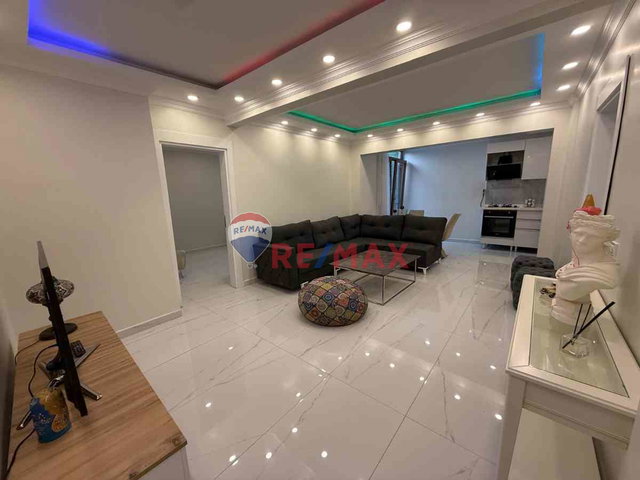 ZEKERİYAKÖY KOÇ ÜNİ YAKIN SİTELER BÖLGESİNDE 2+1 EŞYALI YENİ TADİLATLI DAİRE