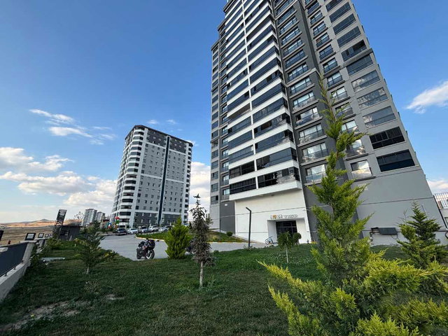 REMAX LEVEL'DEN NORM TOWERDA GENİŞ 4+1 SATILIK DAİRE