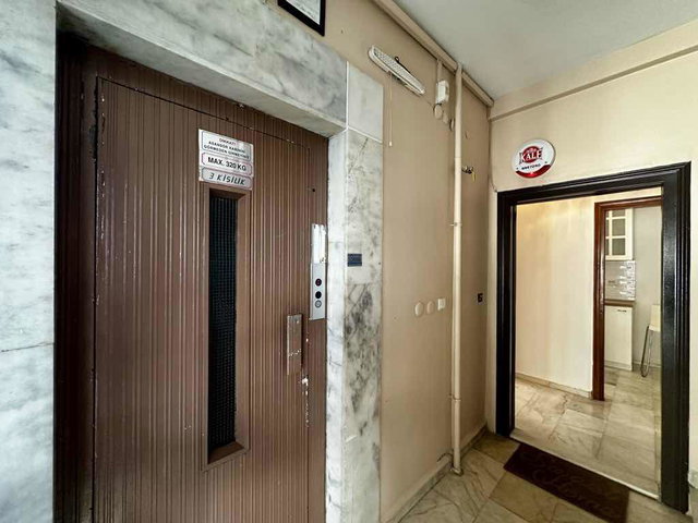 KIZILTOPRAK'TA BAĞDAT CD MARMARAY ARASI, 2+1 SATILIK FIRSAT DAİRE