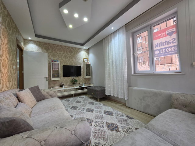 RE/MAX EDE'DEN KALAY2 SİTESİNDE SATILIK 2+1 DAİRE