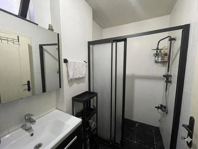 ÇAYIROVA DA TERAS KULLANIMLI SATILIK 2+1 DAİRE