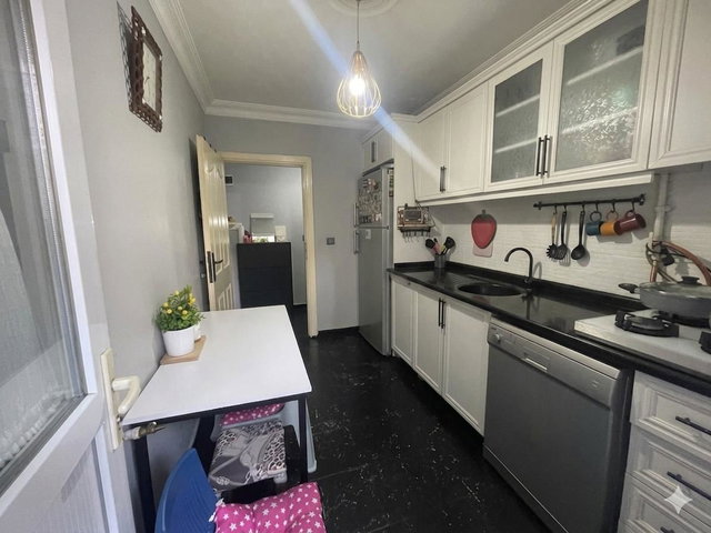 ÇAYIROVA DA TERAS KULLANIMLI SATILIK 2+1 DAİRE