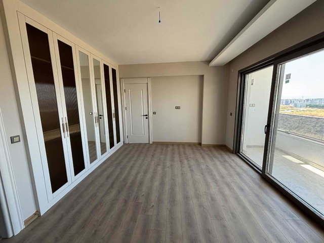 GÖKSU VADİ CEPHELİ KİRALIK GENİŞ DAİRE