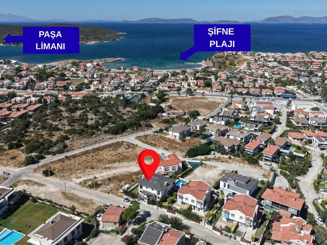 REMAX SMYRNA'DAN ŞİFNE'DE DENİZ MANZARALI MÜSTAKİL HAVUZLU VİLLA