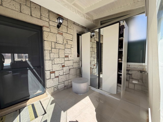 REMAX SMYRNA'DAN ŞİFNE'DE DENİZ MANZARALI MÜSTAKİL HAVUZLU VİLLA