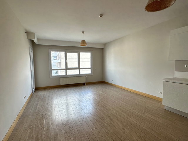 NUROLPARK SITESINDE BALKONLU PEYZAJ CEPHE 1+1 SATILIK DAIRE