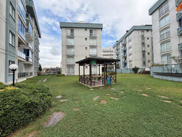 GEBZE KÖŞKLÜ ÇEŞME’DE SUNALI EVLER’DE GÜNEY CEPHE 3+1 | 2 BANYO | BALKONLU KİRALIK DAİRE