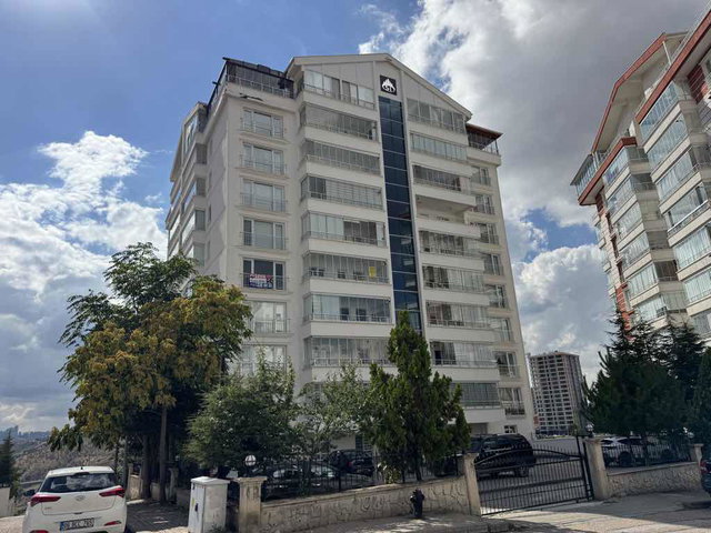 EGE MAHALLESİNDE GENİŞ BALKONLU FULL TAPULI ARA KAT SATILIK 3+1 DAİRE
