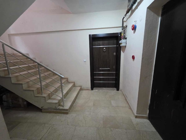 KONAKLARDA MERKEZİ KONUMDA KULLANIŞLI 3+1 KİRALIK DAİRE