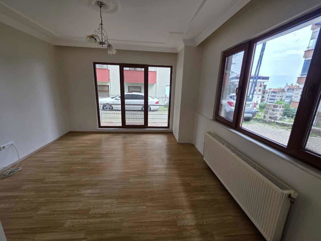 KONAKLARDA MERKEZİ KONUMDA KULLANIŞLI 3+1 KİRALIK DAİRE