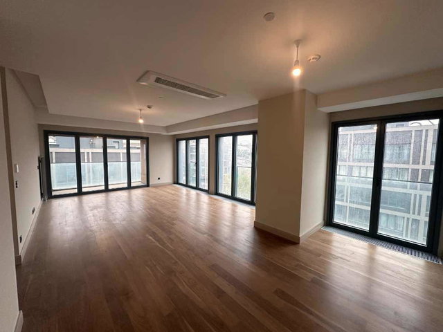 REMAX MASA DAN SURYAPI EXCELLENCE DA KİRALIK 3+1