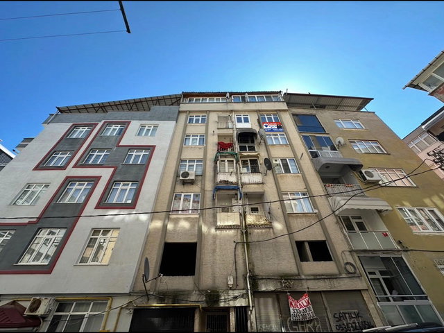 REMAX BARLAS GÜRLER'DEN BULVARA YAKIN KİRALIK 2+1 DAİRE