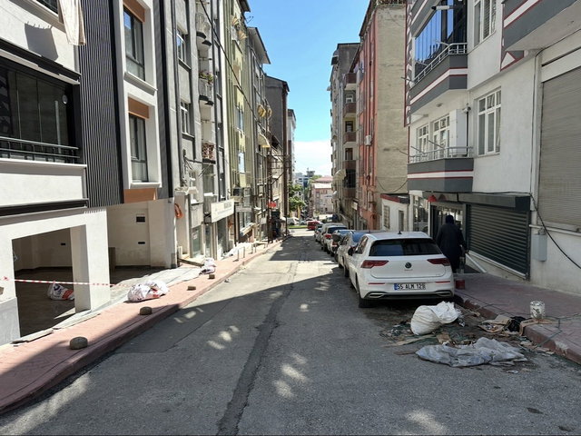 REMAX BARLAS GÜRLER'DEN BULVARA YAKIN KİRALIK 2+1 DAİRE