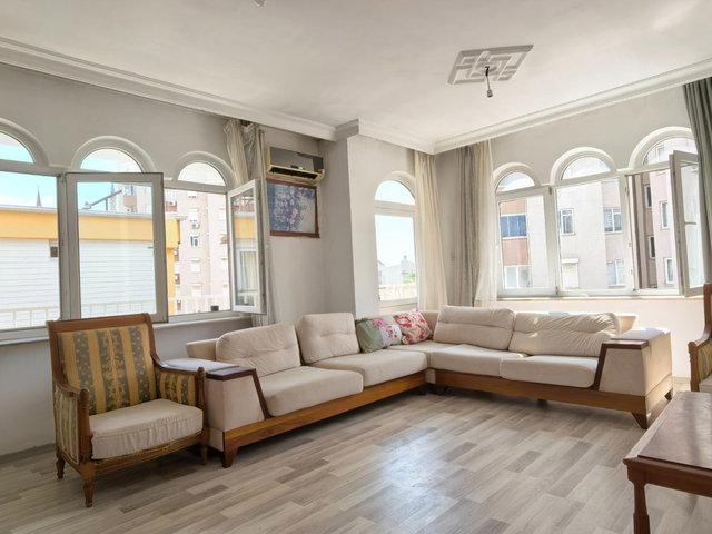 KEPEZ ŞAFAK MH’DE ÜNİVERSİTEYE YAKIN KONUMDA, EŞYALI 3+1 KİRALIK DAİRE