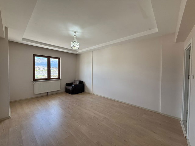 REMAX ARTIS'TEN ŞÜKRÜPAŞA'DA SATILIK 3+1 DAIRE