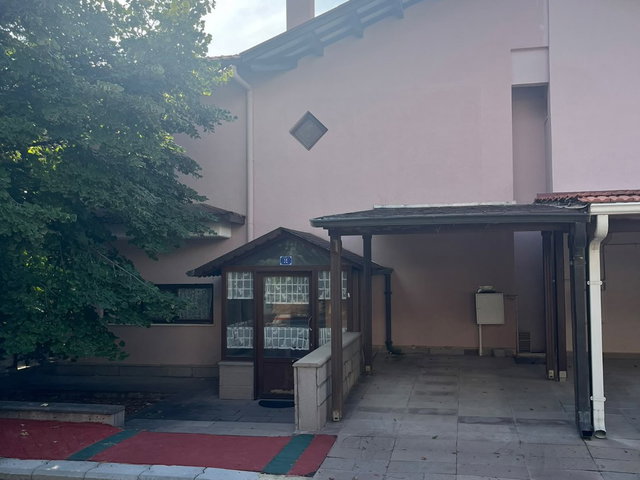 ÇAYYOLU BEYTEPE  ALACAKÖY SITESINDE 7/24 GÜVENLIKLI  5+2 SATILIK VILLA