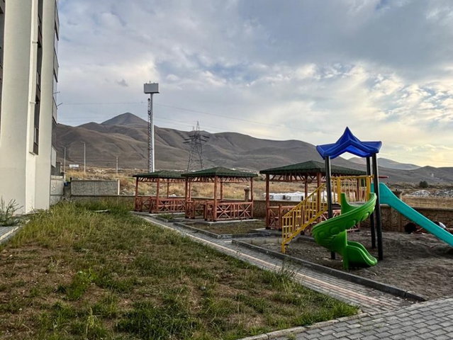 REMAX ARTIS'TEN YILDIZKENT'DE SATILIK 3+1 LÜKS DAIRE