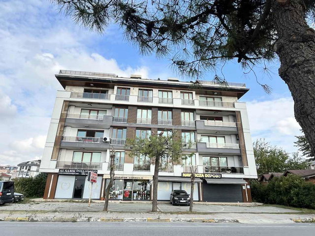 BEYLİKDÜZÜ ÖNÜ FUL AÇIK DENİZ MANZARALI 3+1 SATILIK ARAKAT DAİRE