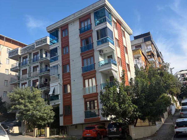 MALTEPE CEVIZLI MAHALLESINDE KIRALIK 2+1 DAIRE