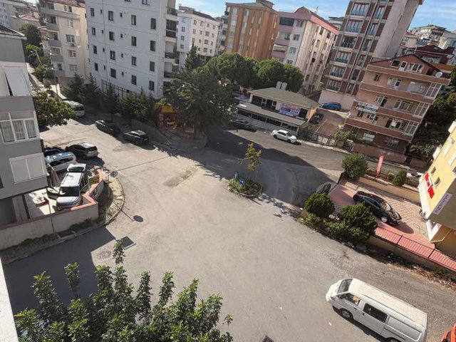 MALTEPE CEVIZLI MAHALLESINDE KIRALIK 2+1 DAIRE