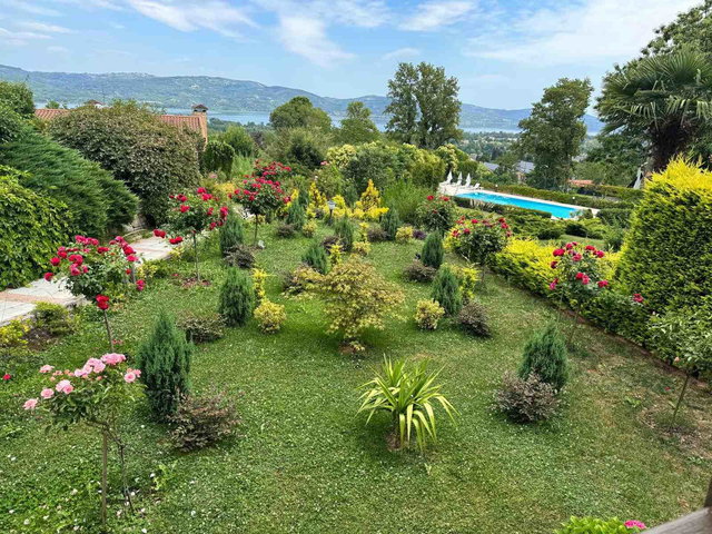 SAPANCA GÖLÜ MANZARALI, 4.5+2 LÜKS VILLA