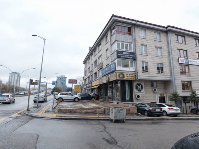 BALGAT ÇETİN EMEÇ BULVARI'NDA İŞYERİ /OFİS VE KONUT KULLANIMINA UYGUN FULL YAPILI SATILIK DAIRE