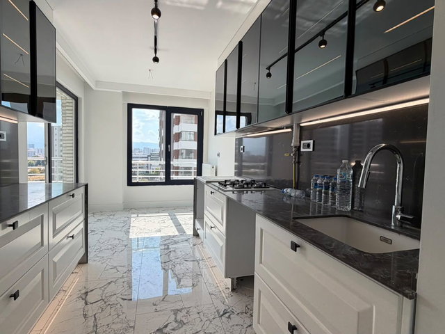 KAYSERİ KOCASİNAN ALSANCAK’TA 3+1 | 125 M² NET | 8. KAT | GÜNEY-BATI CEPHE | BALKONLU