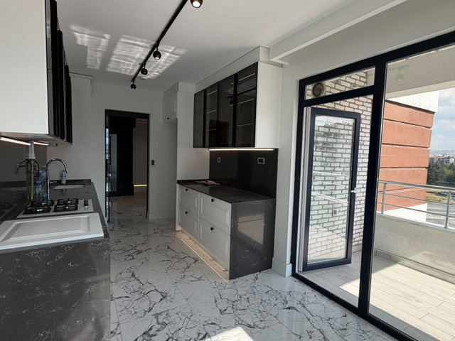 KAYSERİ KOCASİNAN ALSANCAK’TA 3+1 | 125 M² NET | 8. KAT | GÜNEY-BATI CEPHE | BALKONLU
