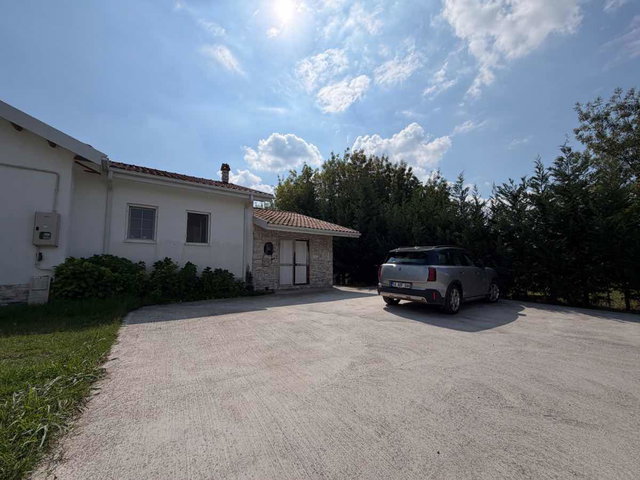 REMAX SOFT'TAN 5000M2 İÇİNDE ŞEHRİN KALBİNDE LÜKS VİLLA YAŞAMI
