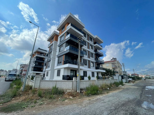 YENİKÖY MAH. HAVUZLU SİTEDE KREDİYE UYGUN İSKANLI SATILIK