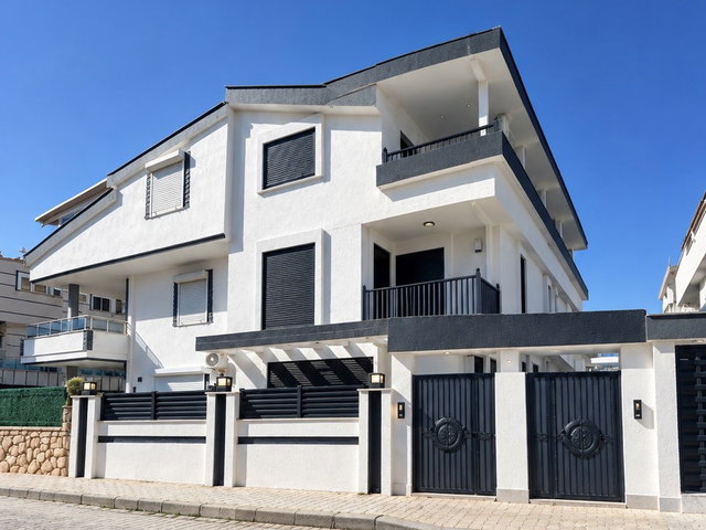 DİDİM EFELER MAHALLESİNDE  3+1 AKILLI TRİPLEX MÜSTAKİL HAVUZLU VİLLA