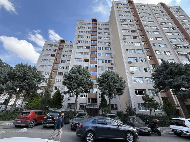 REMAX ALYADAN BEYLİKDÜZÜ BARIŞ MAH.BEKTEK SİTESİ SATILIK 3+1 DAİRE