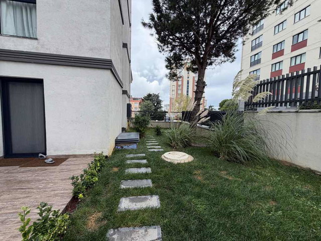 KARTAL YAKACIK ROYAL GARDEN’DA SATILIK 2+1 DAİRE