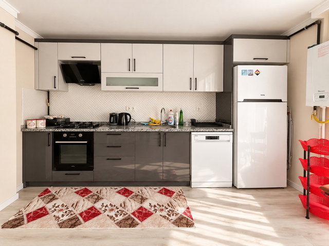 ÇANKAYA BARDACIK SOKAKTA 1+1 EŞYALI TERAS KULLANIMLI MODERN DAİRE