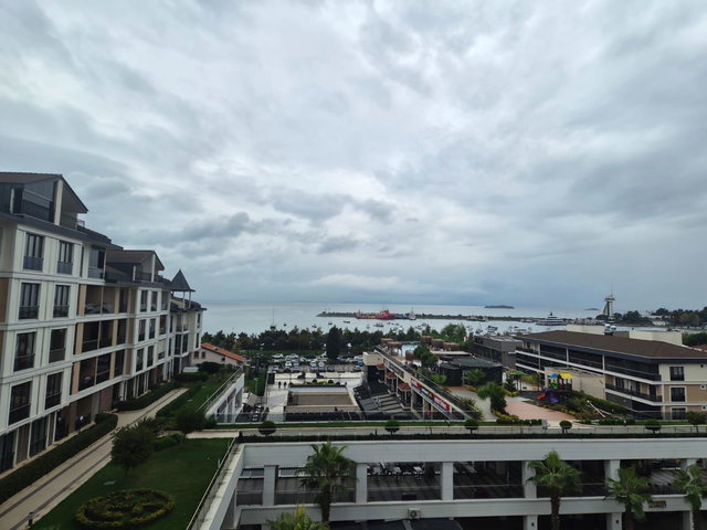 TUZLA PORT'DA DENİZ MANZARALI 2+1 KİRALIK DAİRE