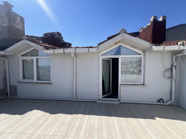 REMAX LAND DEN İKİ AYRI GİRİŞİ OLAN DUBLEX DAİRE