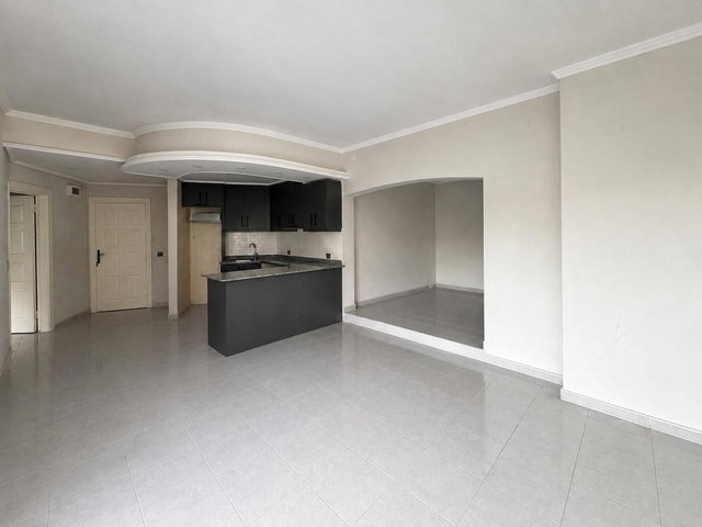 REMAX RİNA'DAN SOLİ SAHİL SİTESİNDE AYLIK ÖDEMELİ 2+1
