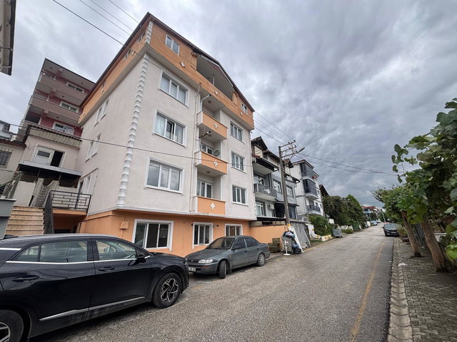 REMAX HÜR GÜVENCESIYLE MALTEPE MAHALLESI'NDE ACIL SATILIK FIRSAT DAİRE