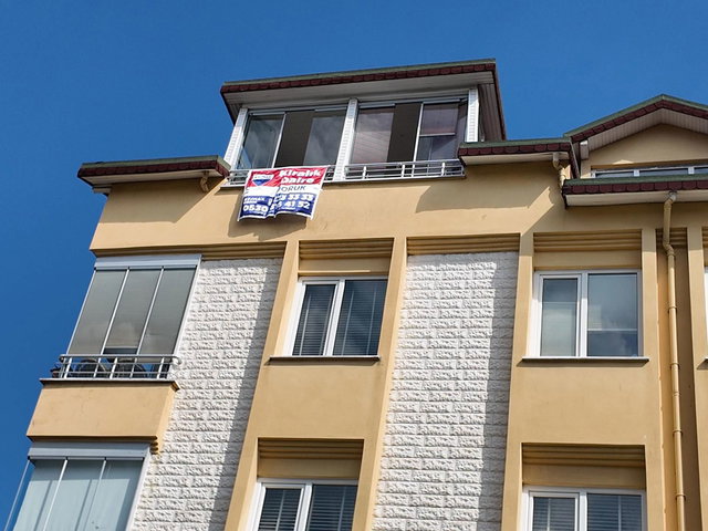 AKYAZI'DA SAHİLE YÜRÜME MESAFESİNDE, GENİŞ 4+1 FIRSATI!