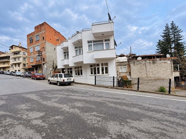 MERKEZE YAKIN TEMİZ FERAH KİRALIK 1+1 DAİRE