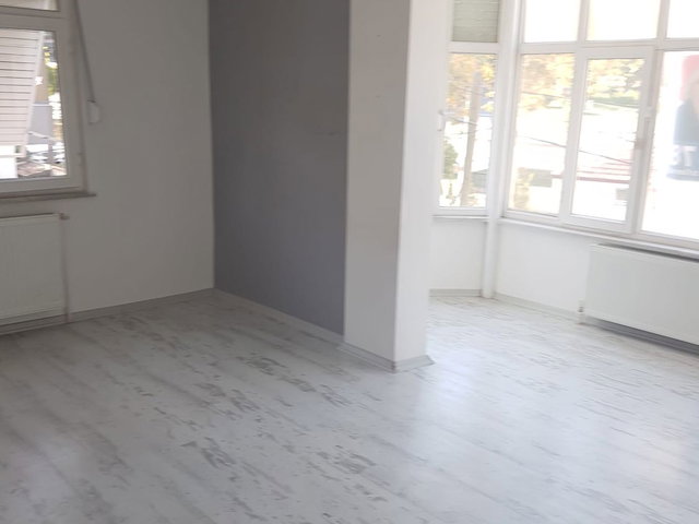 REMAX LAND DEN ÇOK KULLANIŞLI 1 + 1