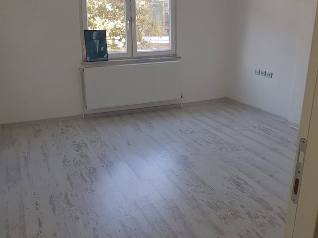 REMAX LAND DEN ÇOK KULLANIŞLI 1 + 1