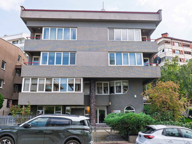 ŞEHRIN KALBINDE TERASLI MANZARALI 3+1 DUBLEKS DAİRE