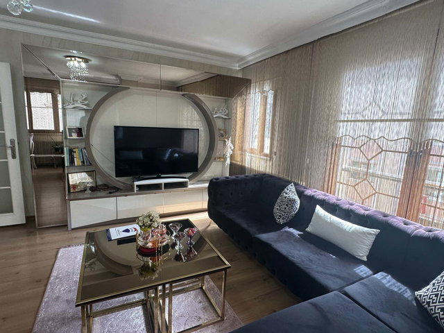 ÜMRANİYE YAMANEVLER’DE GÜNEY-BATI CEPHELİ 2+2  120 M² BRÜT  2 BANYO  TERAS