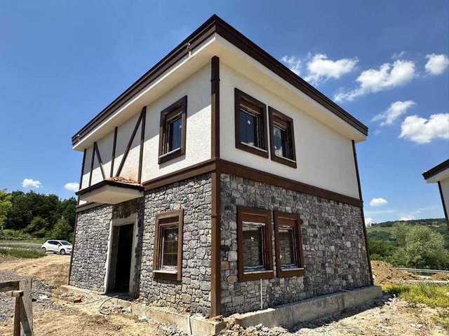 İZMİT ÇUBUKLUDA 4+1 MÜSTAKİL SATILIK VİLLA