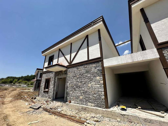 İZMİT ÇUBUKLUDA 4+1 MÜSTAKİL SATILIK VİLLA