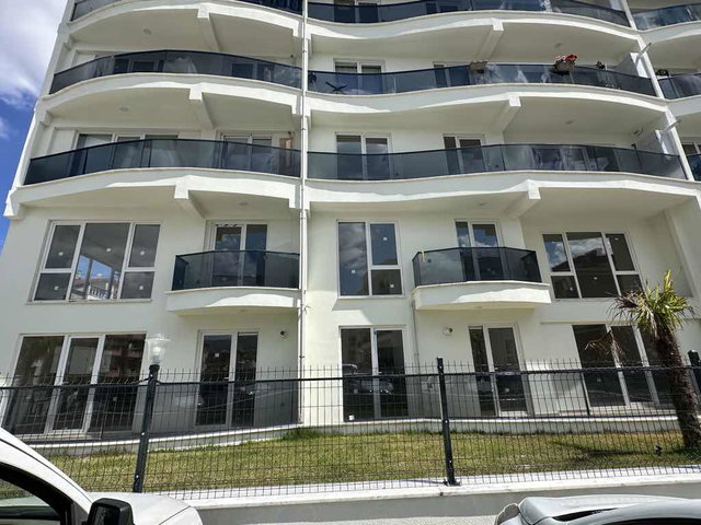 BAŞİSKELE YEŞİLYURTTA HAVUZLU , EBEVEYN BANYOLU SATILIK 4+1 DUBLEKS DAİRE