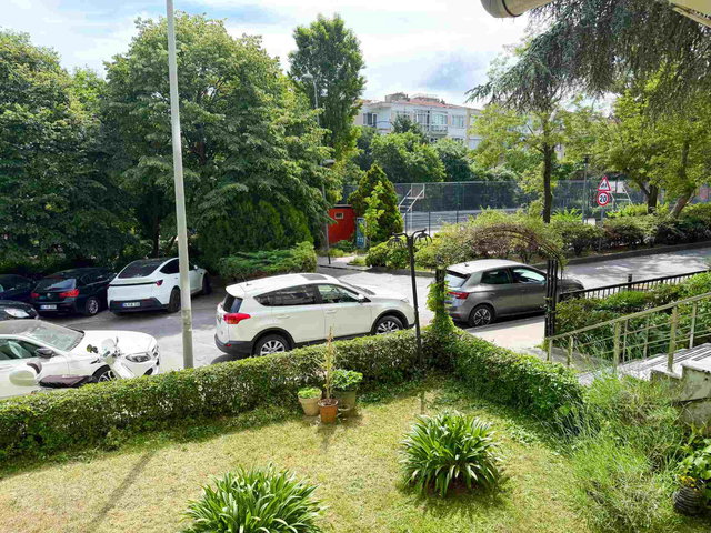 KISA DÖNEM KIRALIK FIRSATI! AKATLAR'DA İYI KONUMUNDA TEMIZ DAIRE
