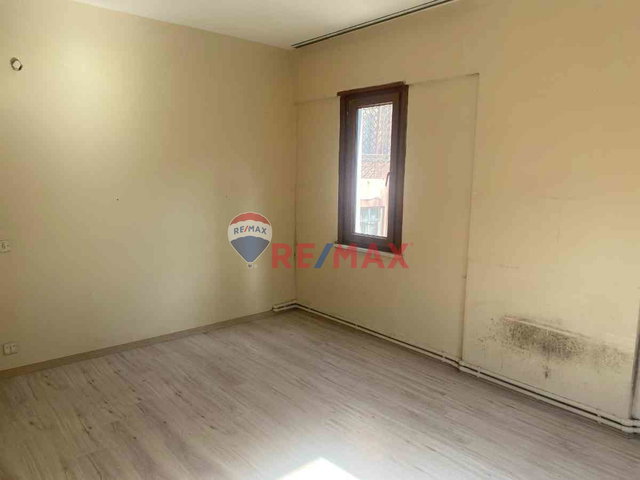 ZÜHTÜPAŞA REŞİT PAŞA SOKAKTA KİRALIK 3+1 DAİRE