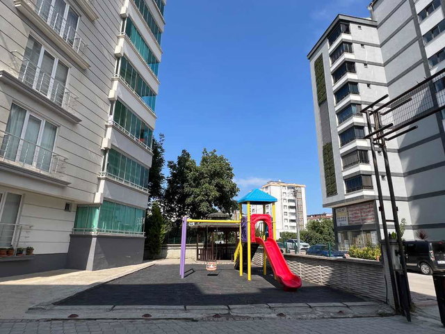 İLKADIM DEREBAHÇE’DE ŞEHIR HASTANESI KARŞISINDA 3+1 KIRALIK DAIRE